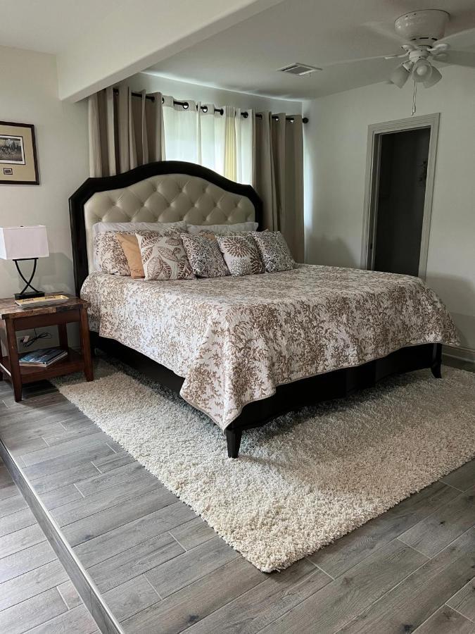 Kingwood - 10 Mins From Iah - Front Holiday home *