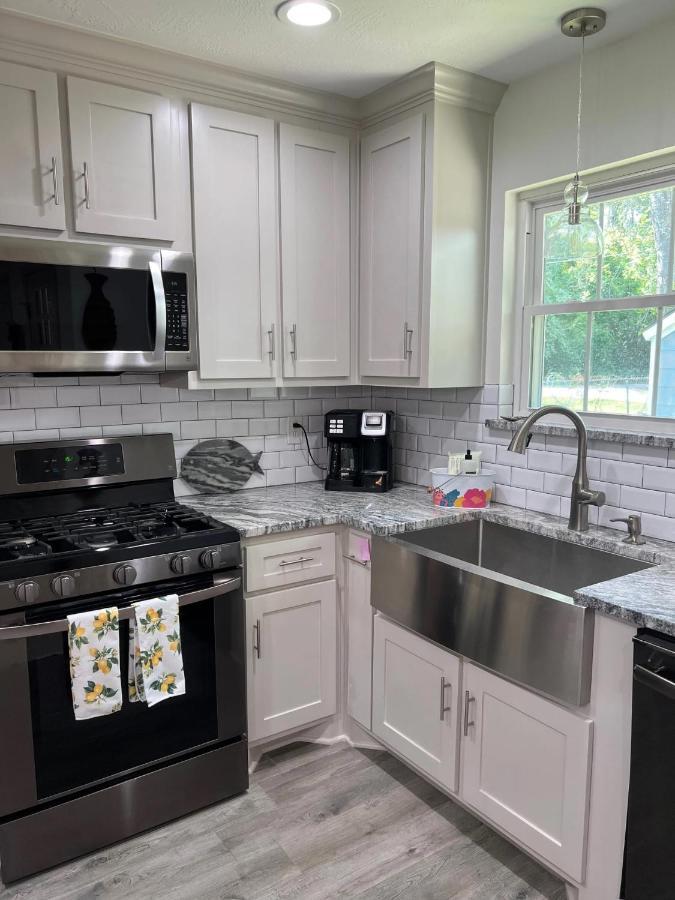 Holiday home Kingwood - 10 Mins From Iah - Front *